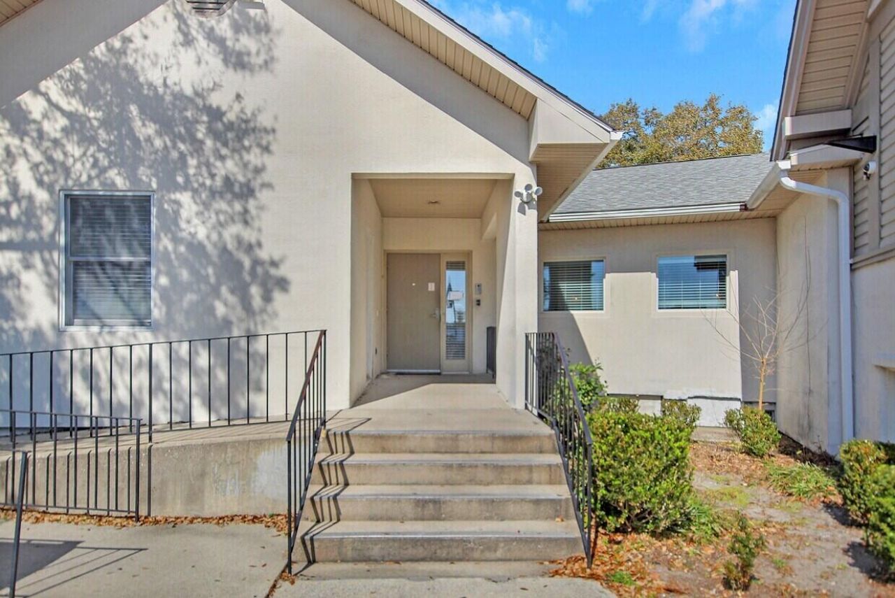 4951 Jenkins Avenue Photo 4