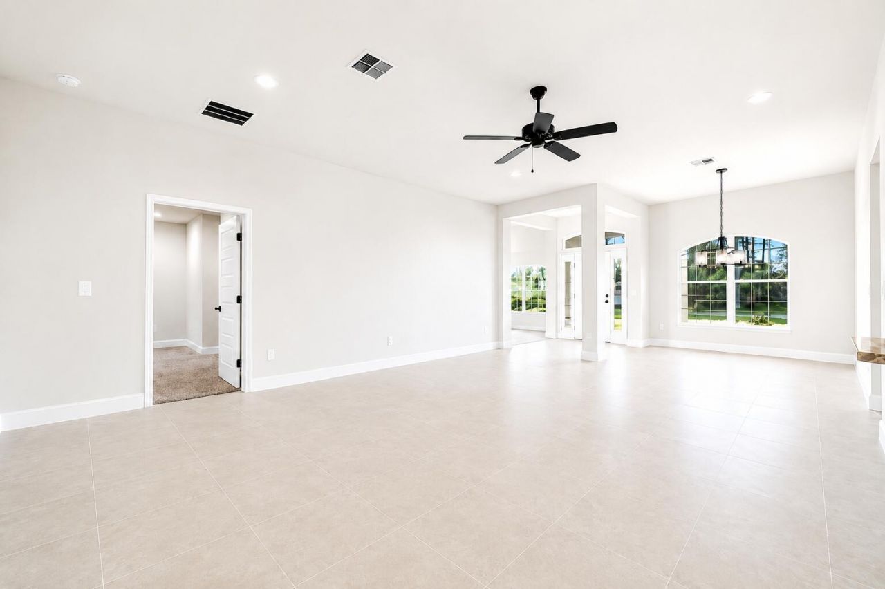 372 SW Feldman Avenue, Port Saint Lucie, FL 34953 Photo