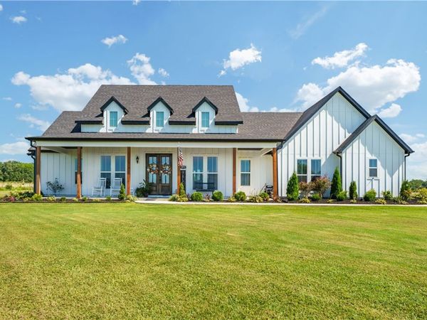 1072 NW Daniels Road, Bentonville, AR 72713