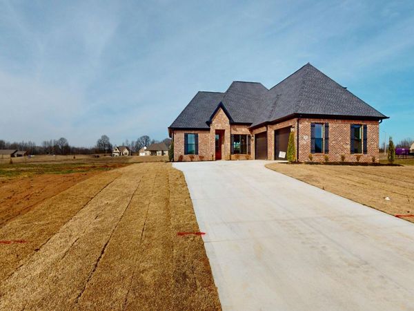 74 Cobblestone Crossing, Dyersburg, TN 38024
