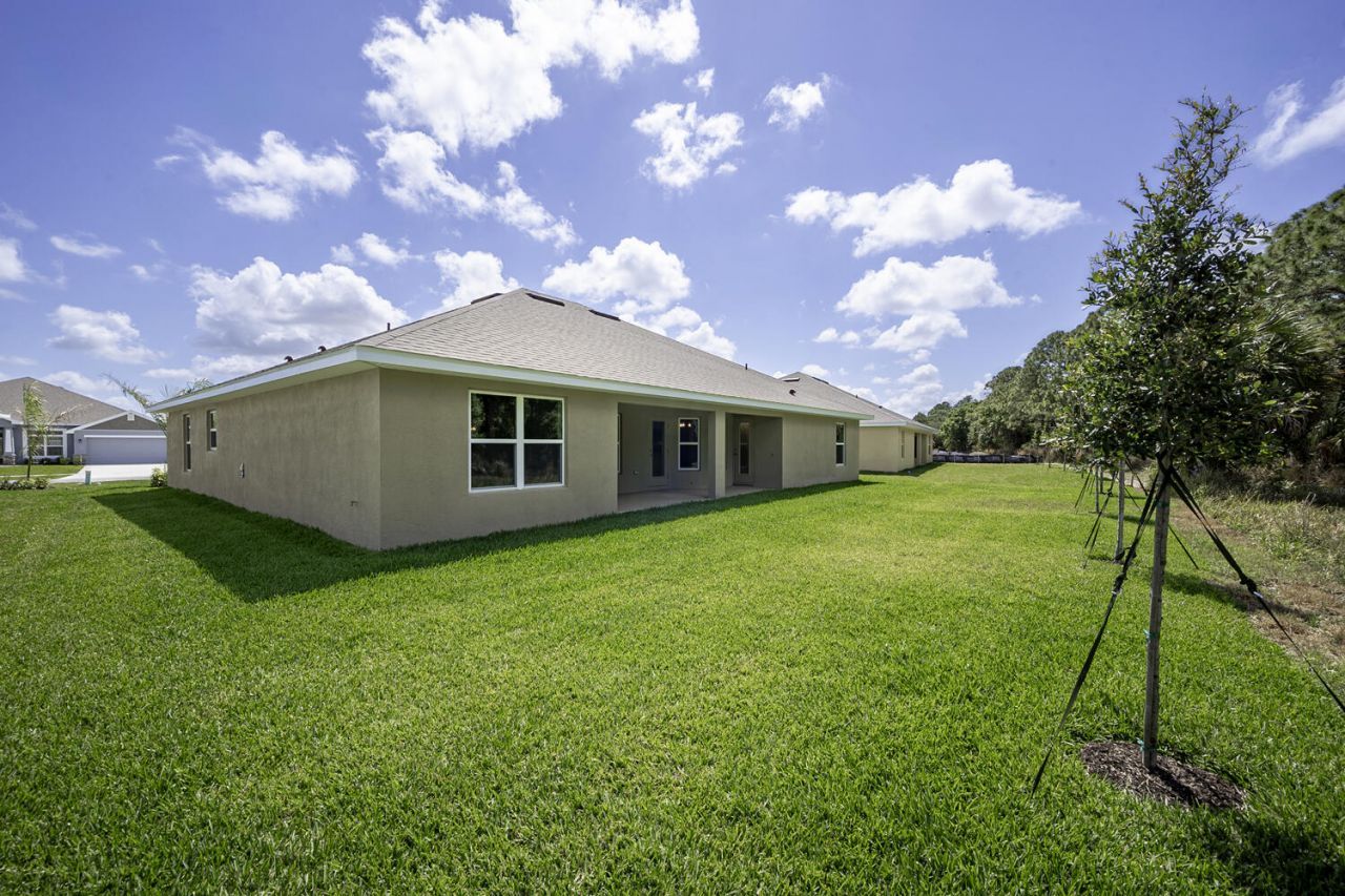 5801 NW Dana Circle, Port Saint Lucie, FL 34986 Photo