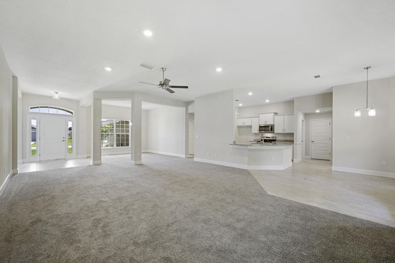 5801 NW Dana Circle, Port Saint Lucie, FL 34986 Photo