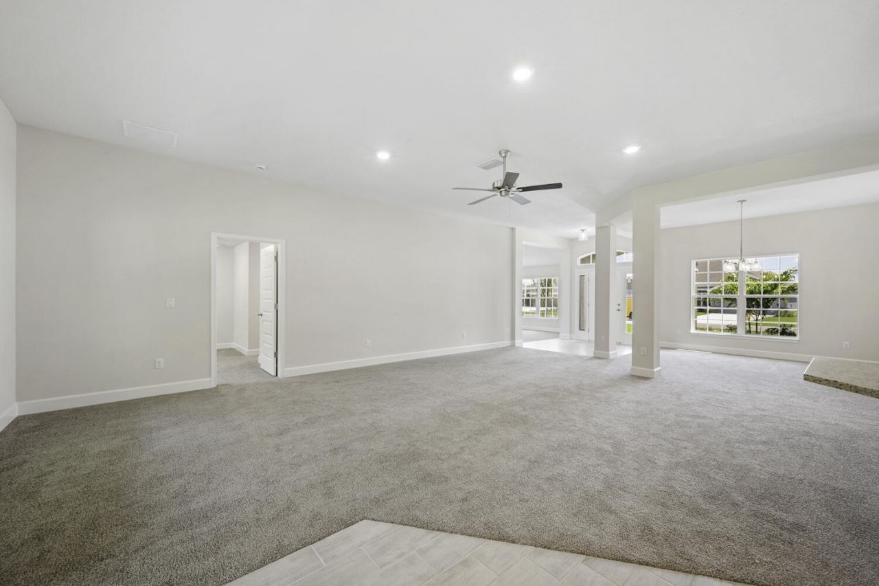 5801 NW Dana Circle, Port Saint Lucie, FL 34986 Photo