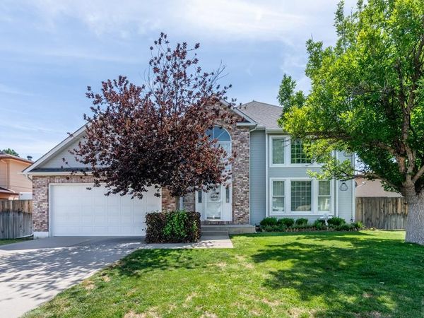 34 Starling Dr, Pueblo, CO 81005