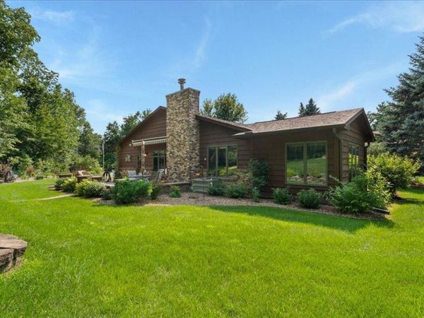 2703 Le Homme Dieu View NE, Alexandria, MN 56308
