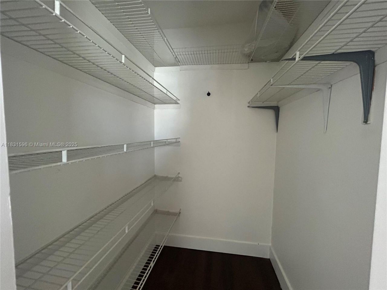 1020 94th St, Unit 202, Bay Harbor Islands, FL 33154 Photo