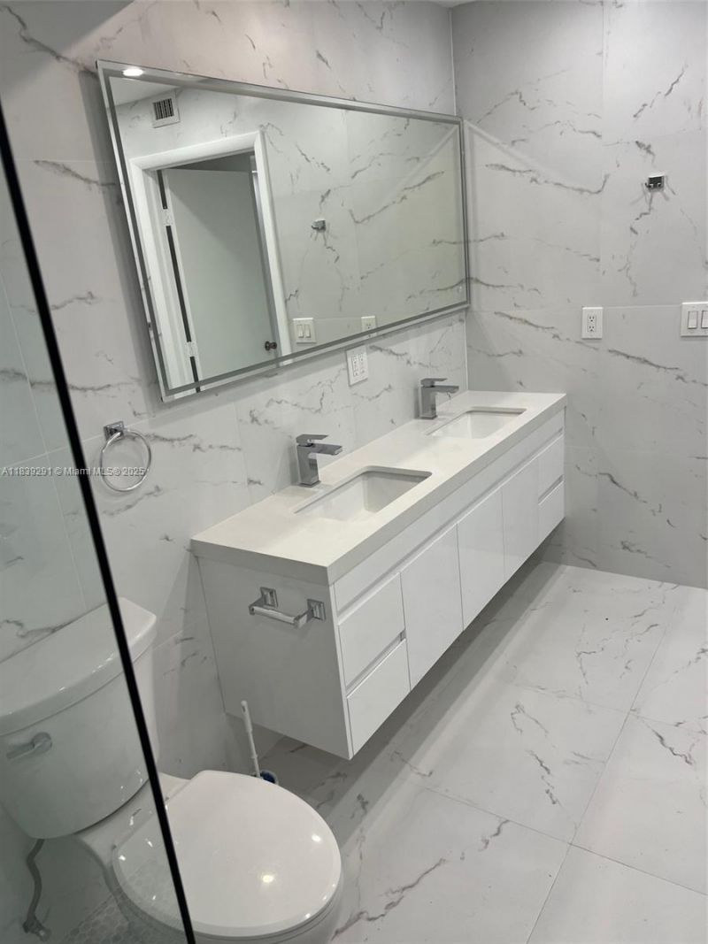 9801 Collins Ave, Unit 15X/comple, Bal Harbour, FL 33154 Photo