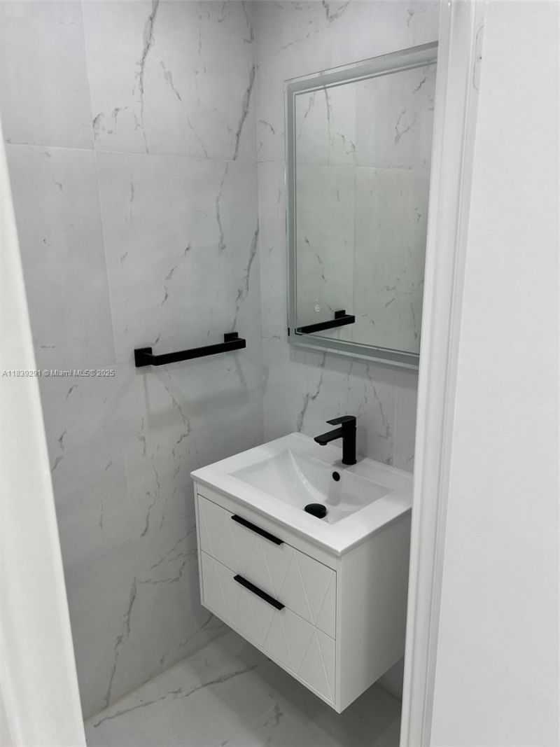 9801 Collins Ave, Unit 15X/comple, Bal Harbour, FL 33154 Photo