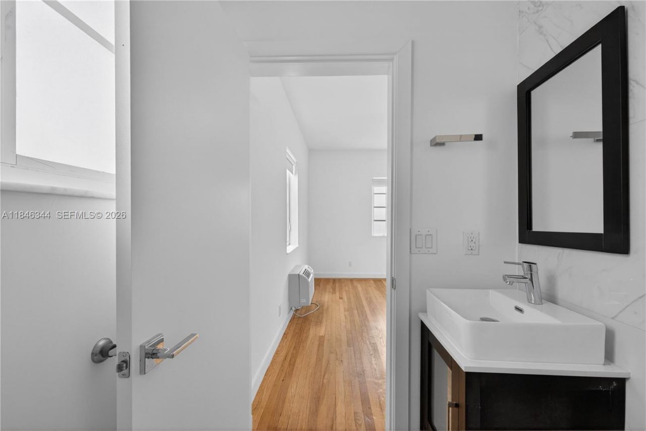 1552 Euclid Ave, Unit 4, Miami Beach, FL 33139 Photo