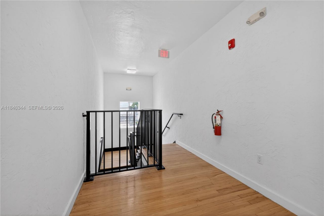 1552 Euclid Ave, Unit 4, Miami Beach, FL 33139 Photo