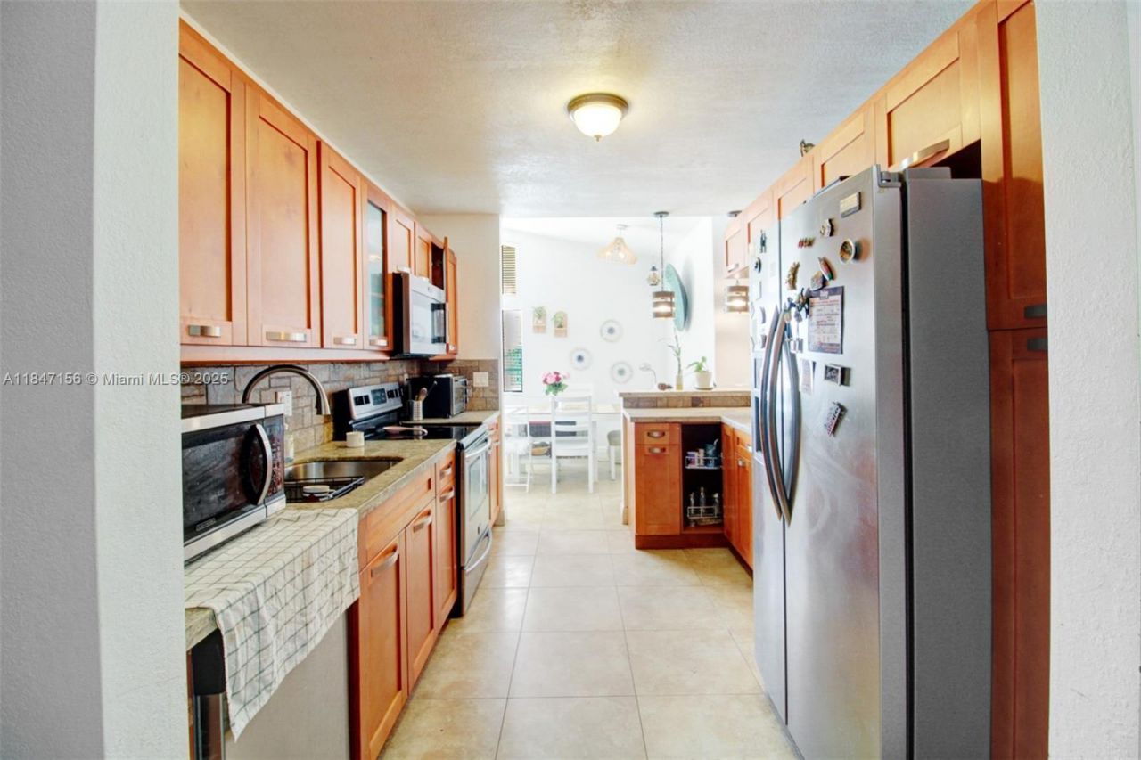 9755 SW 161st St, Miami, FL 33157 Photo