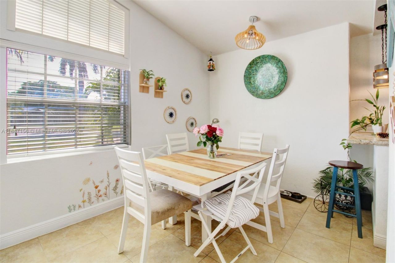 9755 SW 161st St, Miami, FL 33157 Photo