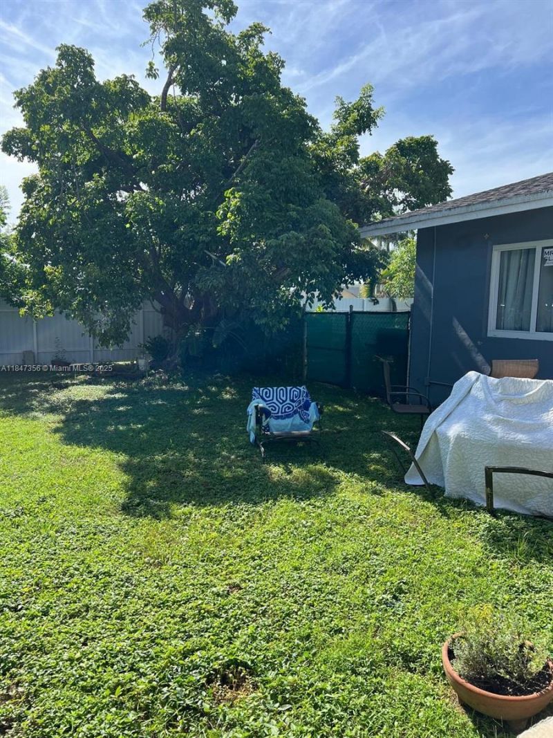 12431 SW 195th Ter, Miami, FL 33177 Photo