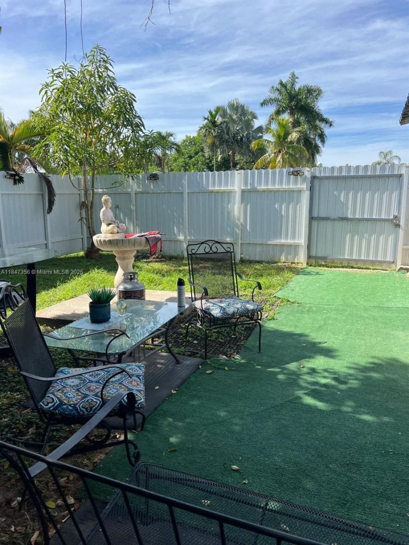 12431 SW 195th Ter, Miami, FL 33177 Photo