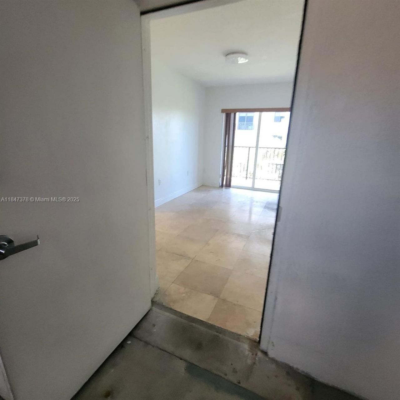6355 SW 8th St, Unit 2-E, Miami, FL 33144 Photo