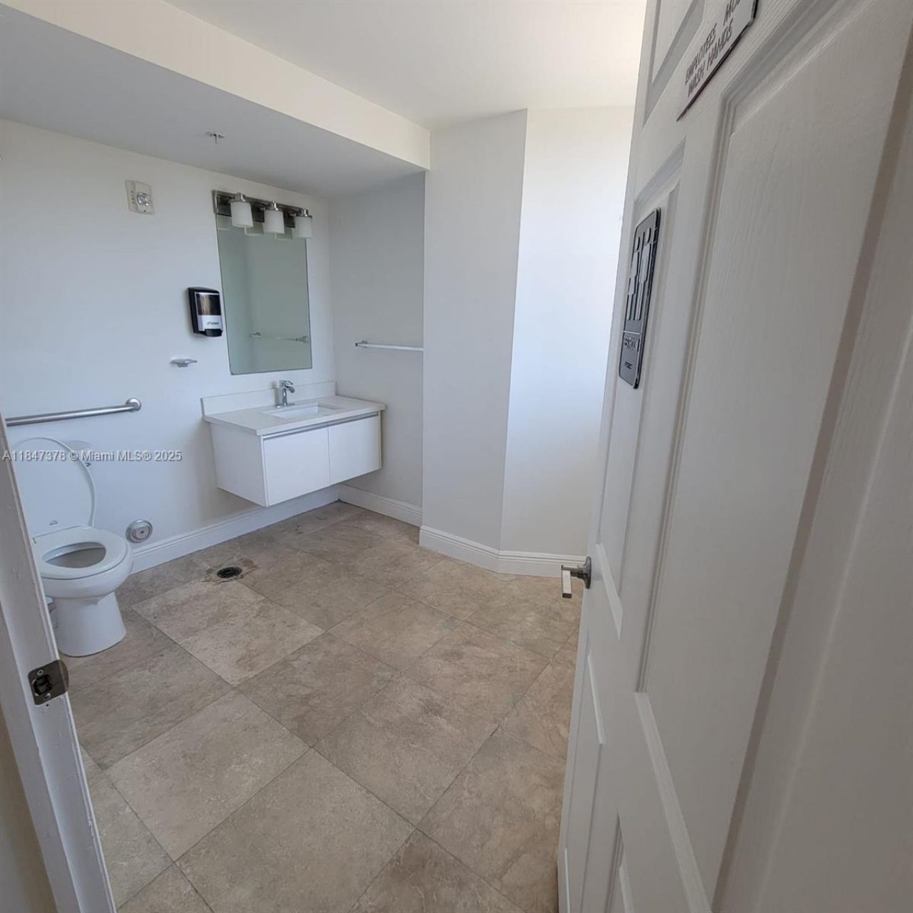 6355 SW 8th St, Unit 2-E, Miami, FL 33144 Photo