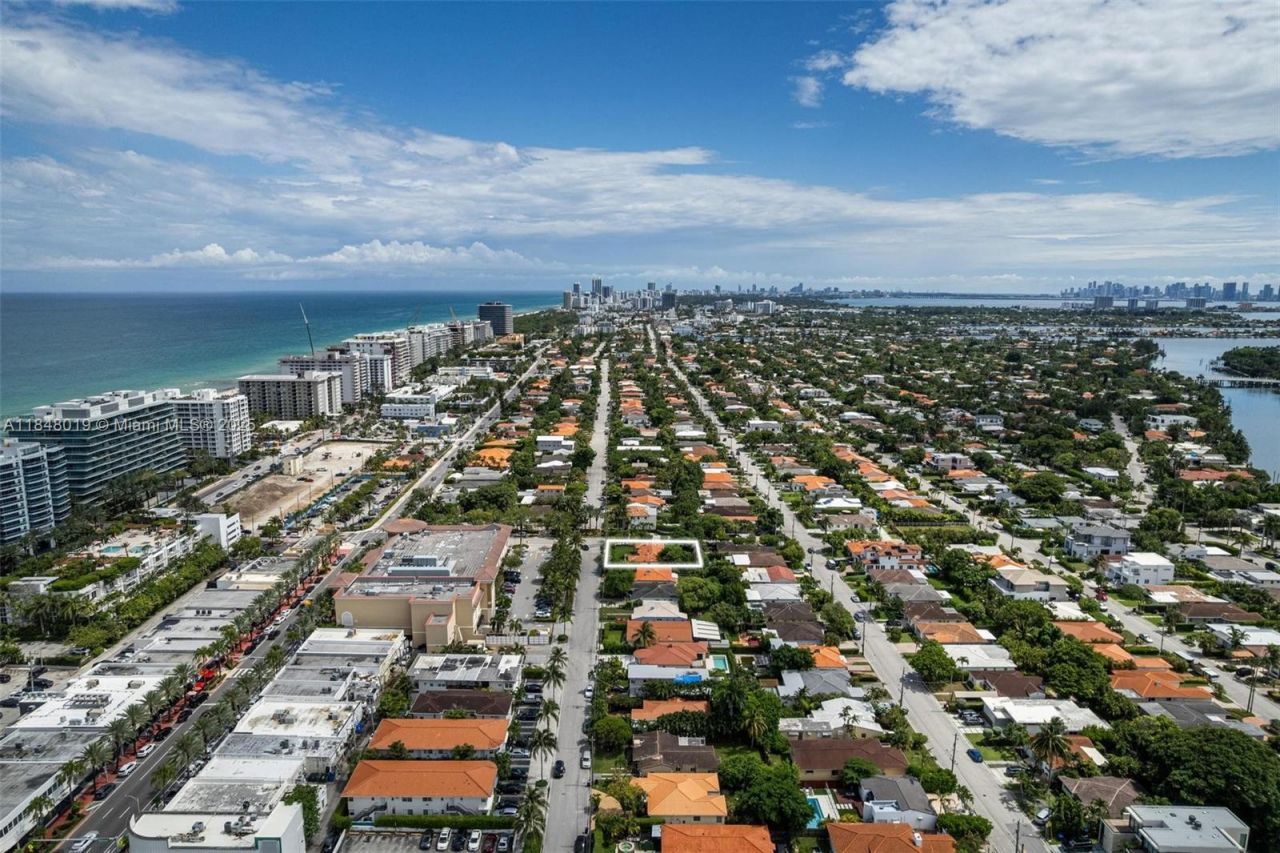 9400 Abbott Ave, Surfside, FL 33154 Photo