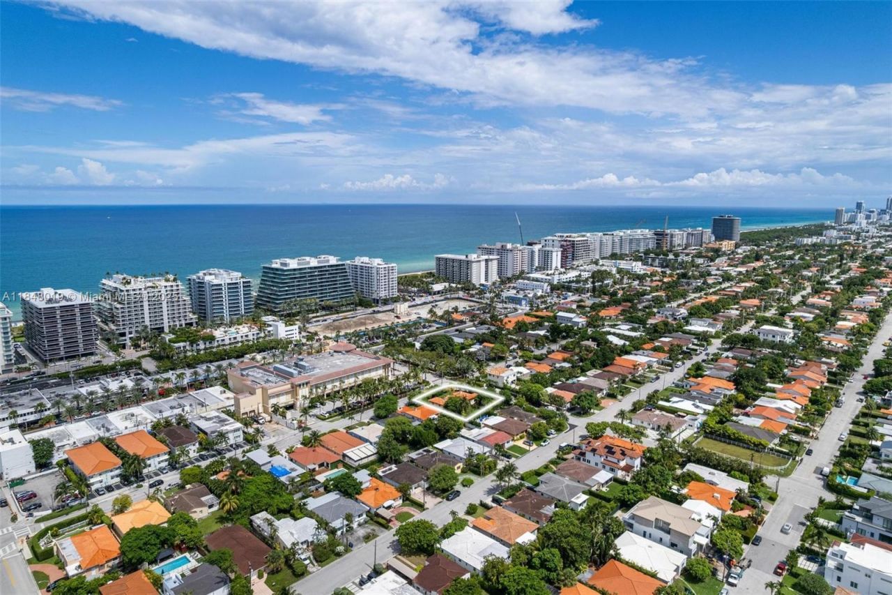 9400 Abbott Ave, Surfside, FL 33154 Photo