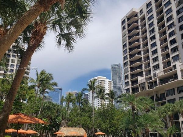 540 Brickell Key Dr, Unit 1524, Miami, FL 33131