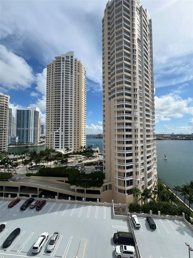 540 Brickell Key Dr, Unit 1524, Miami, FL 33131 Photo