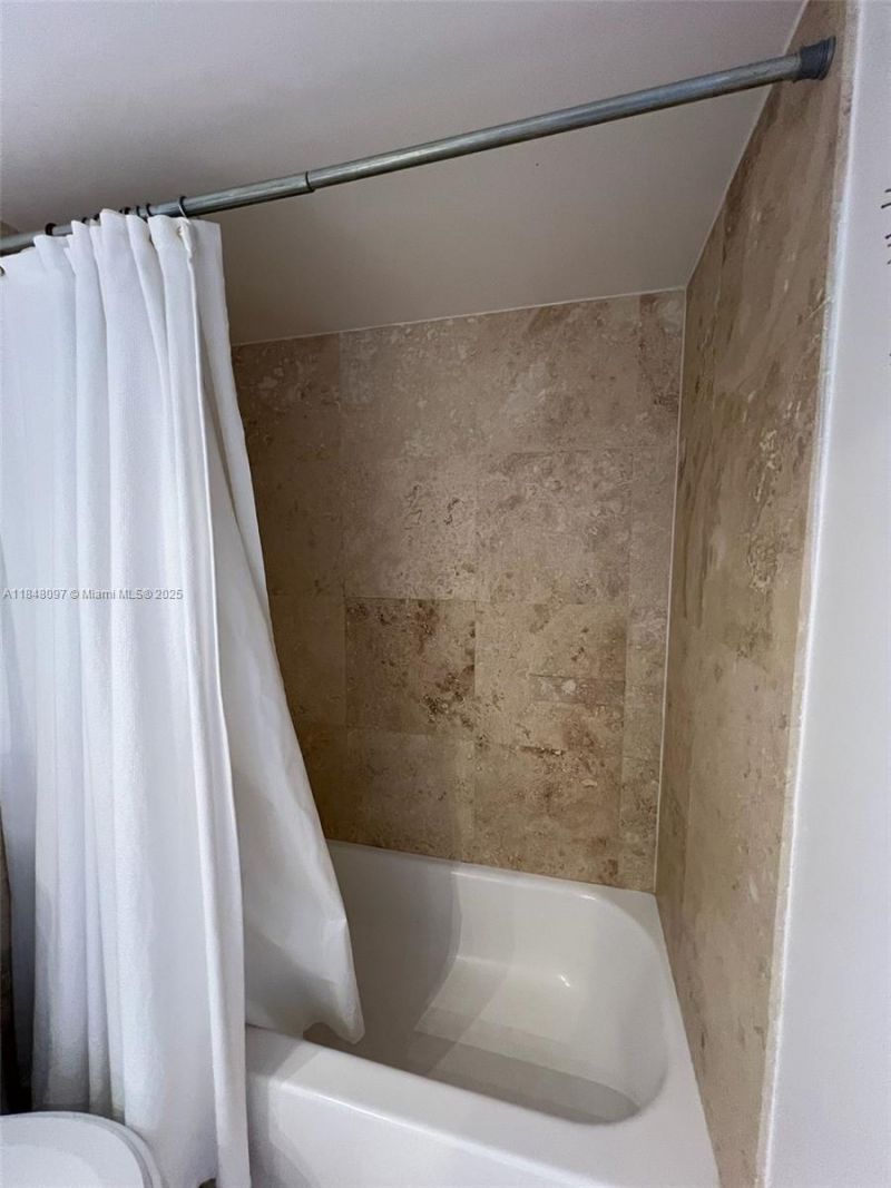 540 Brickell Key Dr, Unit 1524, Miami, FL 33131 Photo