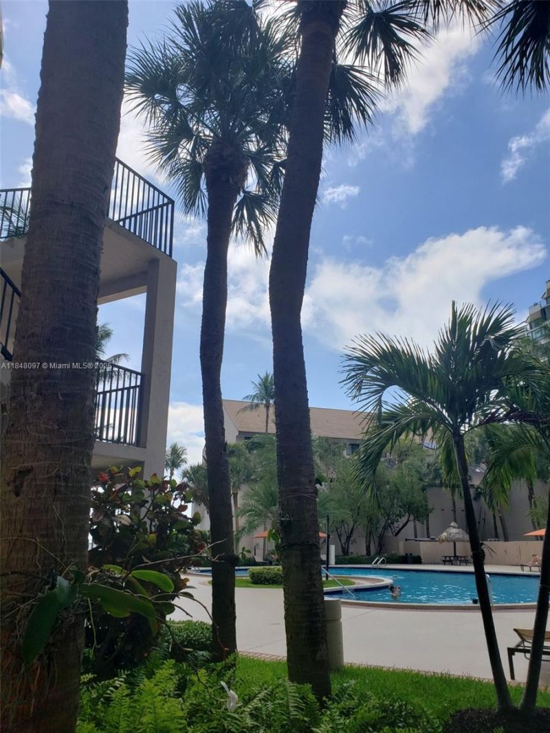 540 Brickell Key Dr, Unit 1524, Miami, FL 33131 Photo