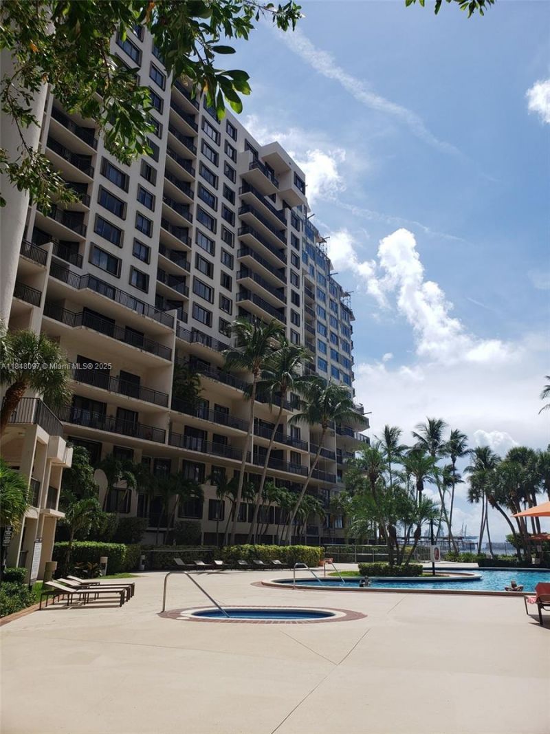 540 Brickell Key Dr, Unit 1524, Miami, FL 33131 Photo