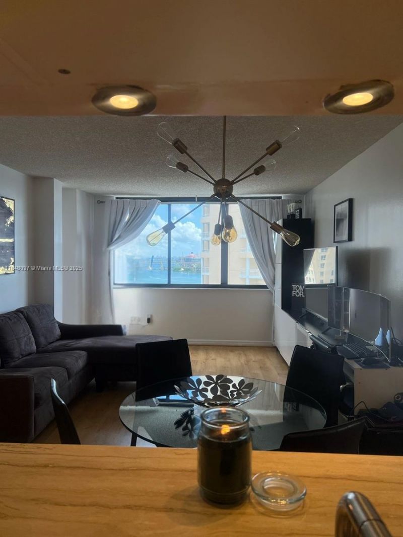 540 Brickell Key Dr, Unit 1524, Miami, FL 33131 Photo