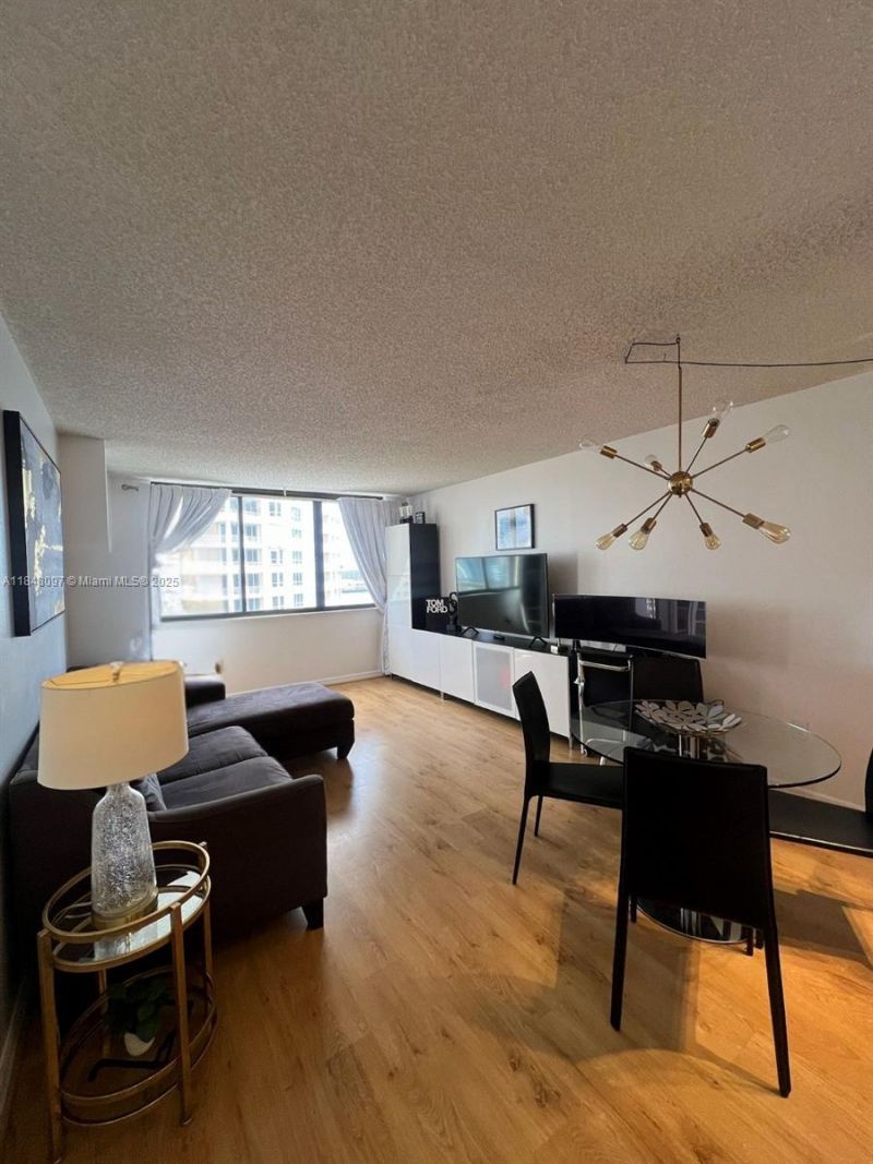 540 Brickell Key Dr, Unit 1524, Miami, FL 33131 Photo