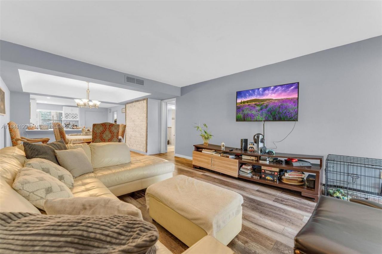 23380 Carolwood Ln, Unit 101, Boca Raton, FL 33428 Photo