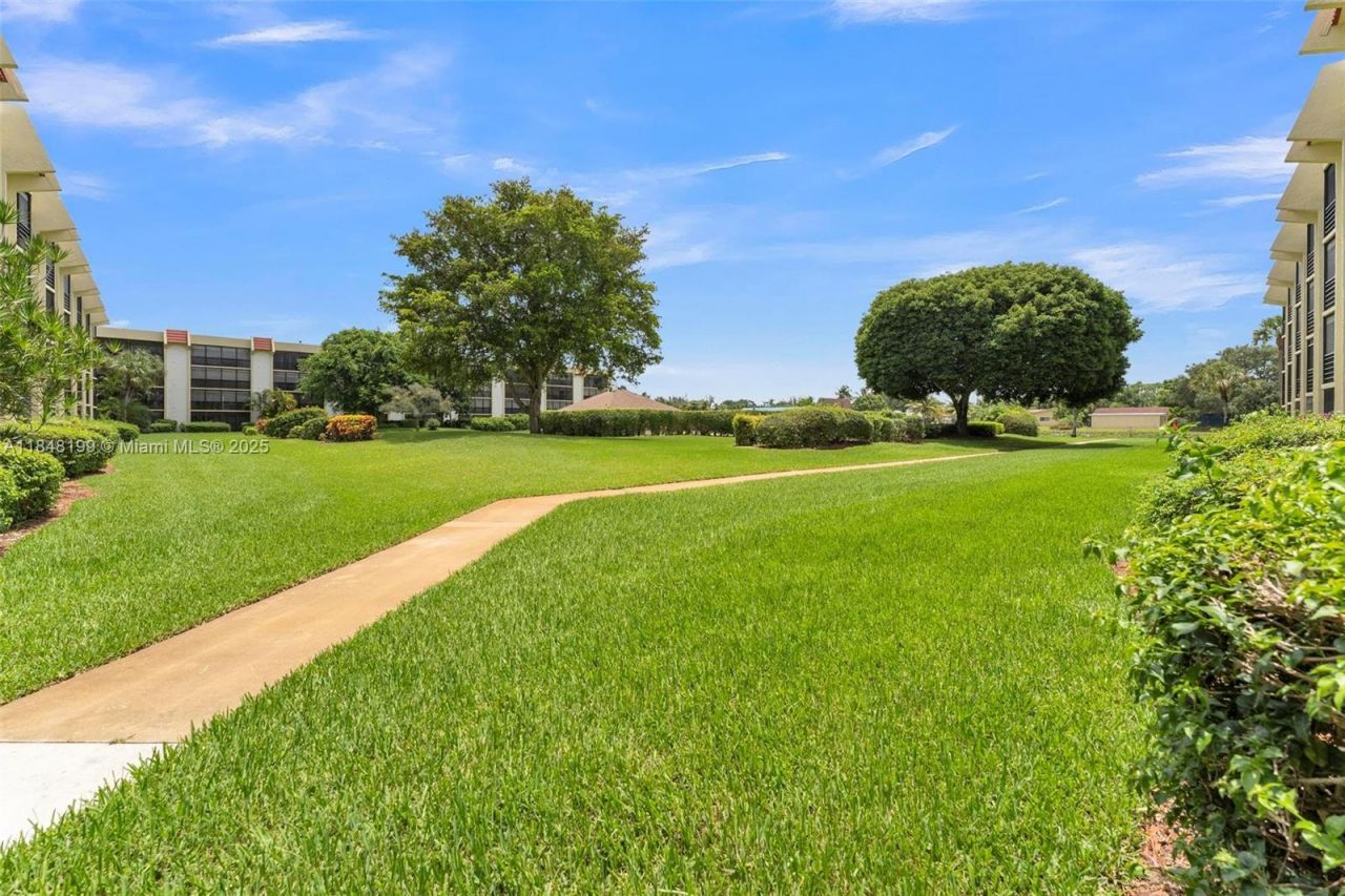 23380 Carolwood Ln, Unit 101, Boca Raton, FL 33428 Photo