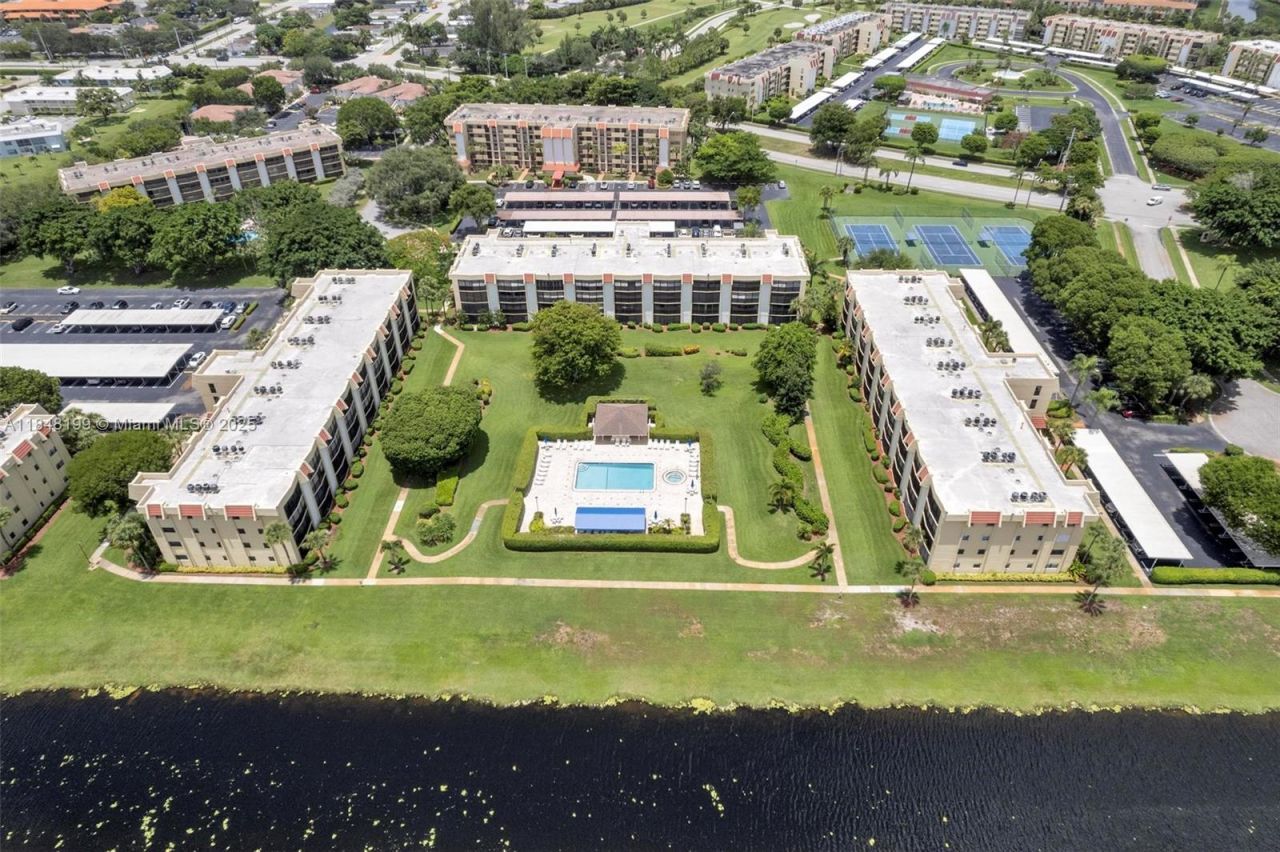 23380 Carolwood Ln, Unit 101, Boca Raton, FL 33428 Photo