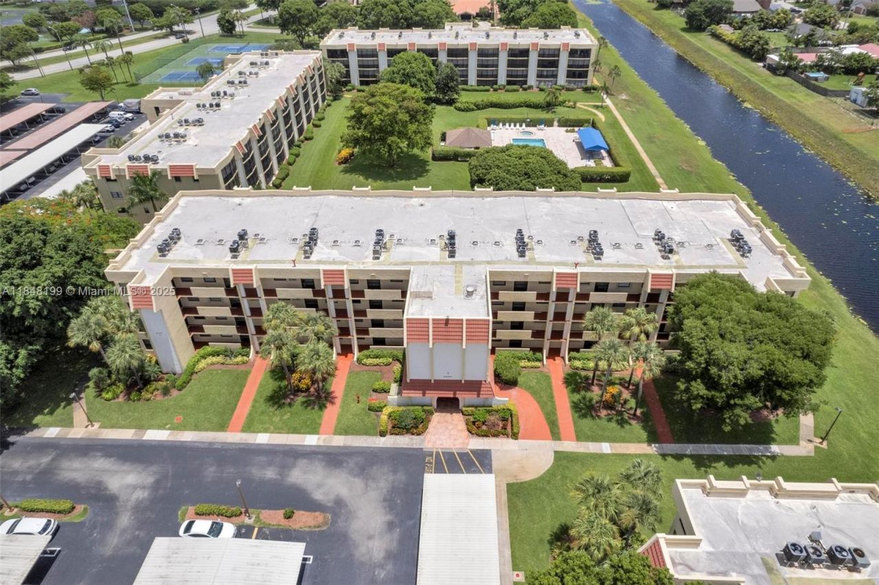 23380 Carolwood Ln, Unit 101, Boca Raton, FL 33428 Photo