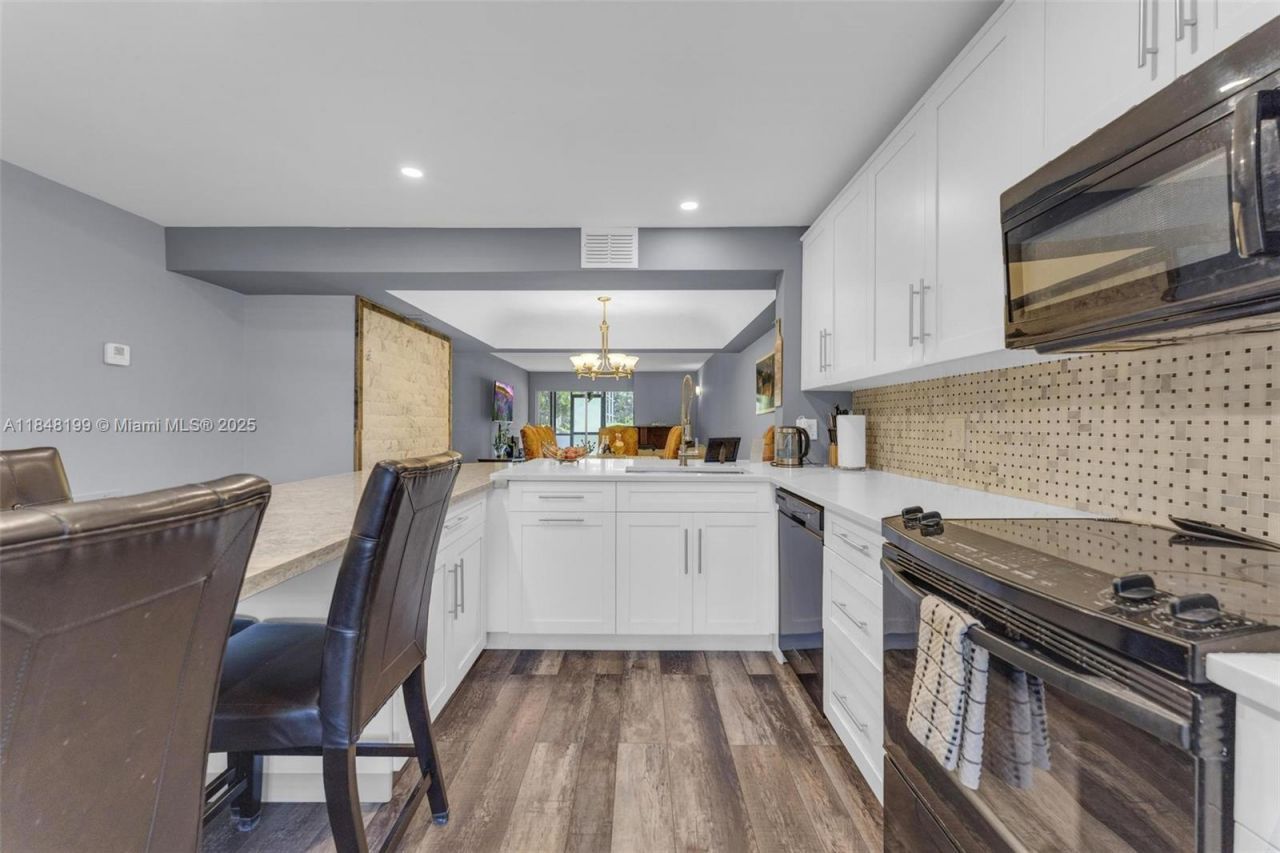 23380 Carolwood Ln, Unit 101, Boca Raton, FL 33428 Photo