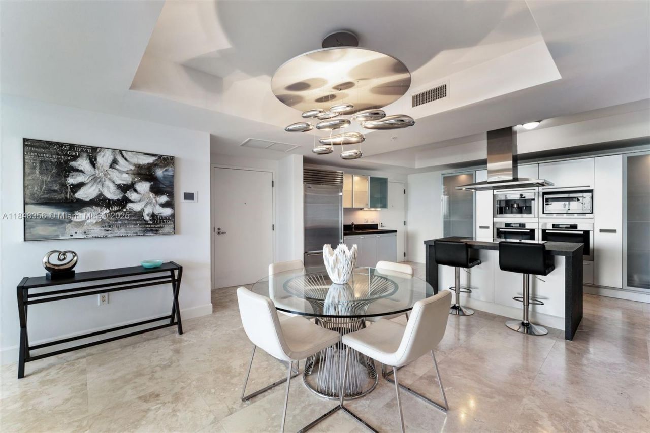 18201 Collins Ave, Unit 604, Sunny Isles Beach, FL 33160 Photo