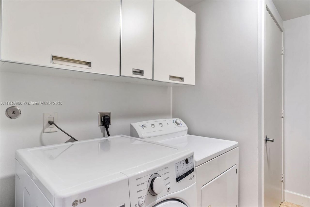 18201 Collins Ave, Unit 604, Sunny Isles Beach, FL 33160 Photo