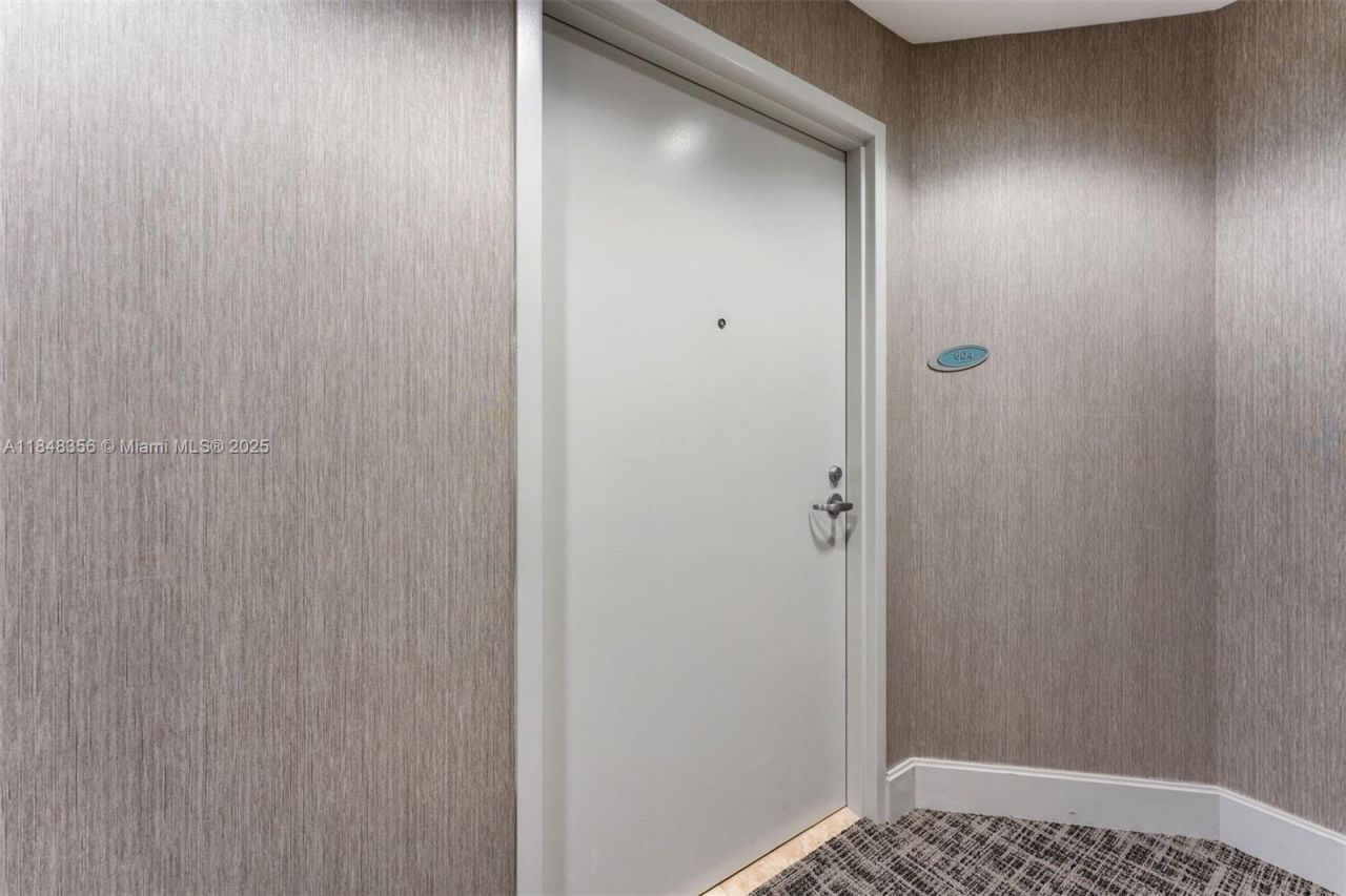 18201 Collins Ave, Unit 604, Sunny Isles Beach, FL 33160 Photo
