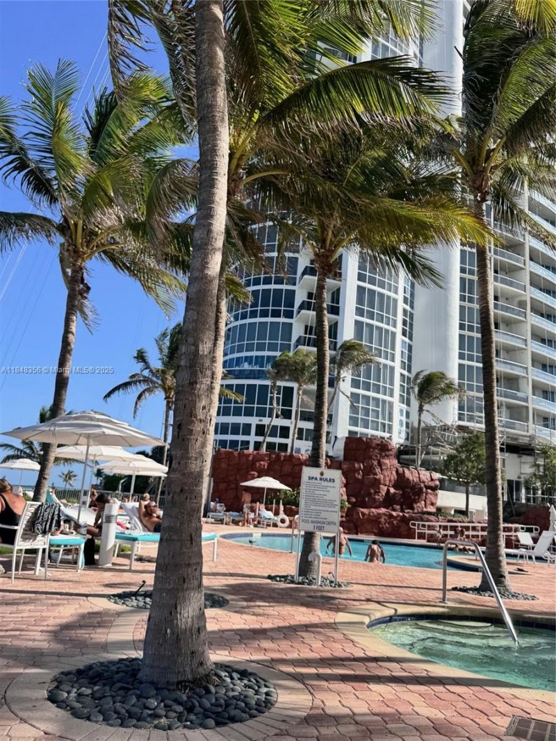 18201 Collins Ave, Unit 604, Sunny Isles Beach, FL 33160 Photo