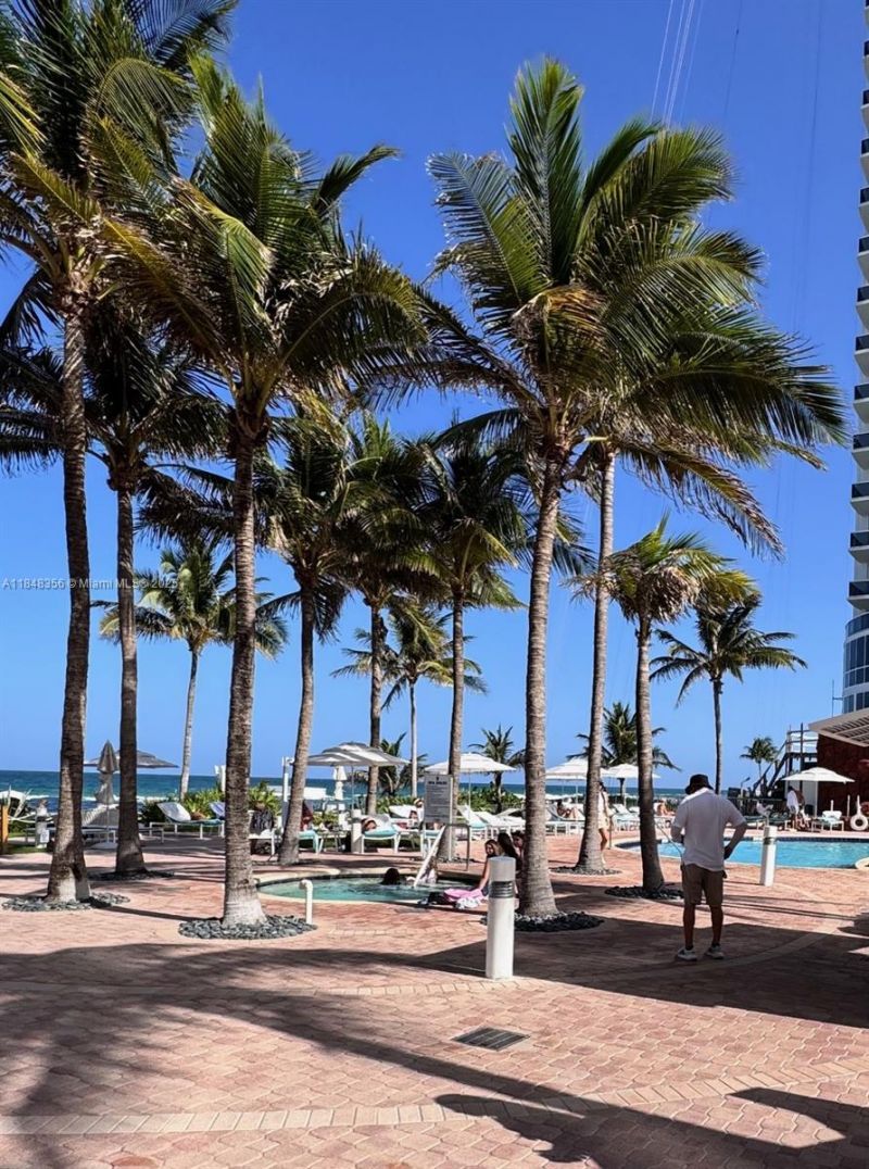 18201 Collins Ave, Unit 604, Sunny Isles Beach, FL 33160 Photo