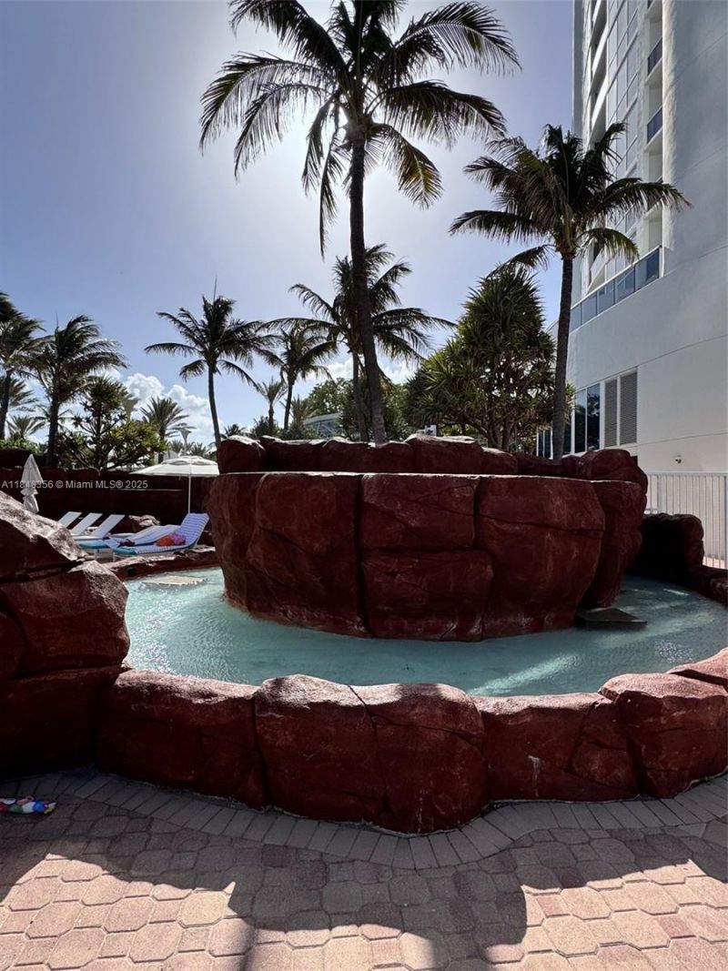 18201 Collins Ave, Unit 604, Sunny Isles Beach, FL 33160 Photo