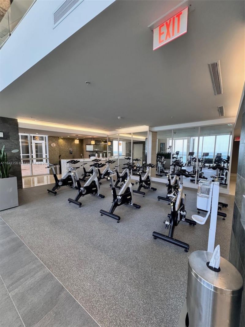 18201 Collins Ave, Unit 604, Sunny Isles Beach, FL 33160 Photo