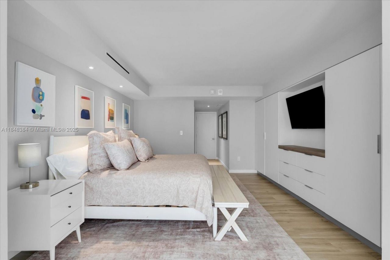 600 Grapetree Dr, Unit 11CN, Key Biscayne, FL 33149 Photo