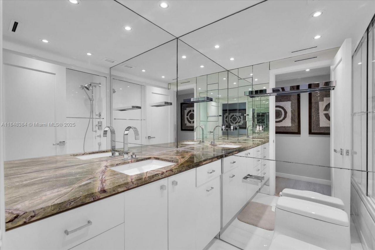 600 Grapetree Dr, Unit 11CN, Key Biscayne, FL 33149 Photo