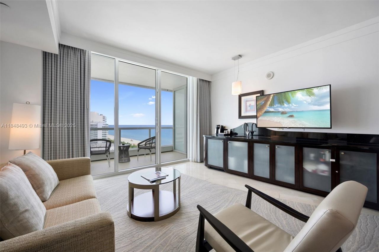 4391 Collins Ave, Unit 1605, Miami Beach, FL 33140 Photo