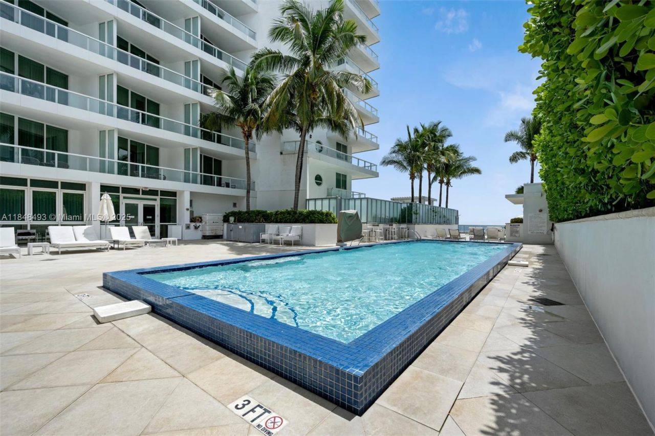 4391 Collins Ave, Unit 1605, Miami Beach, FL 33140 Photo