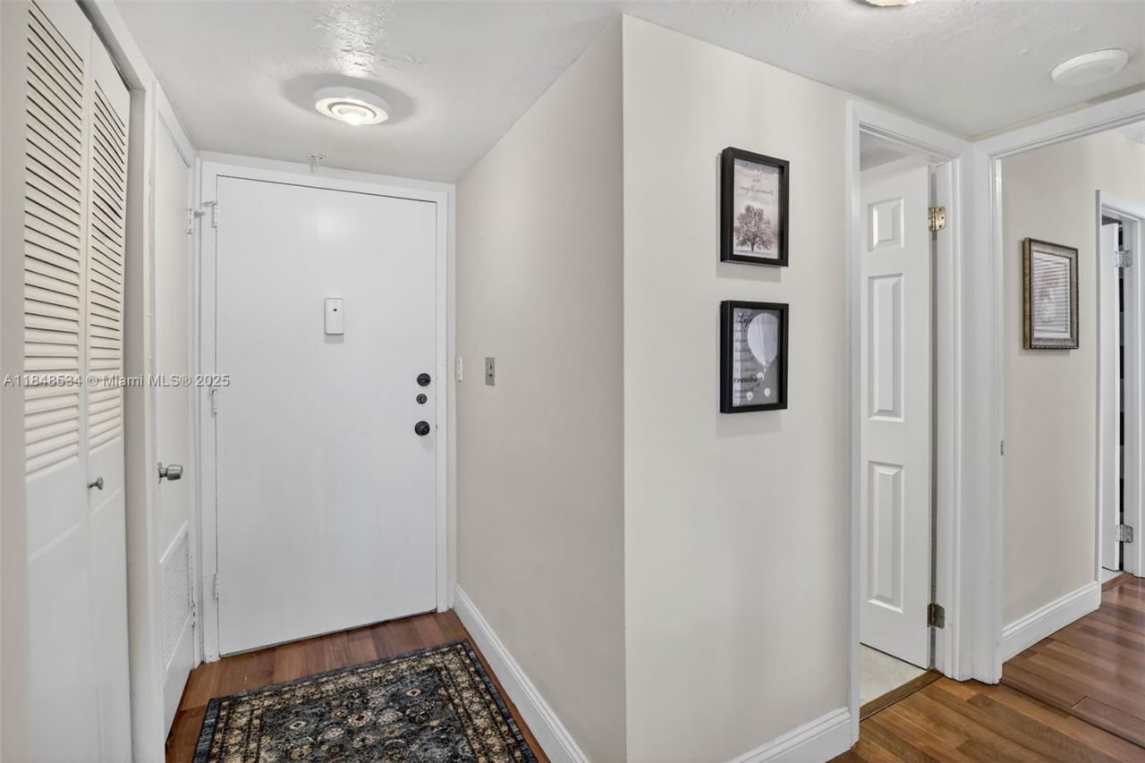 2750 NE 183rd St, Unit 506, Aventura, FL 33160 Photo