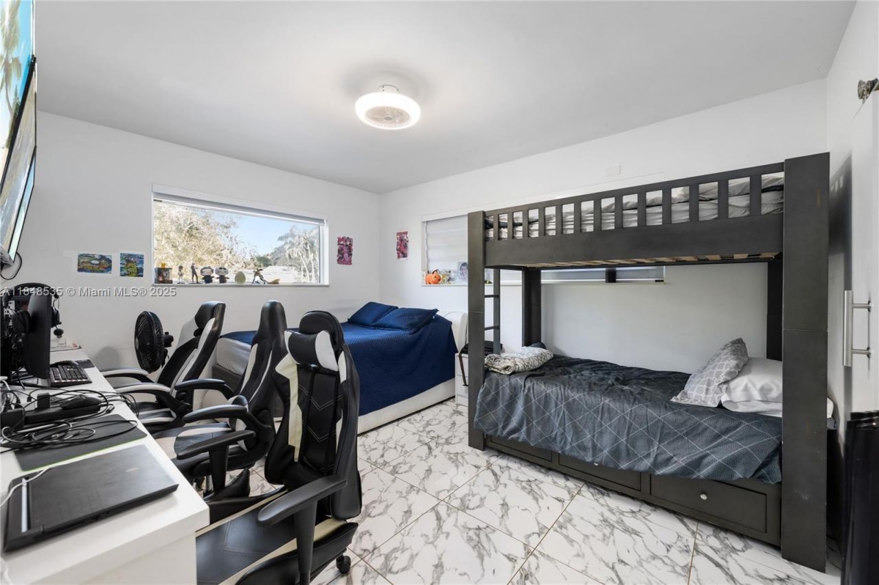 12599 NE 2nd Ave, North Miami, FL 33161 Photo