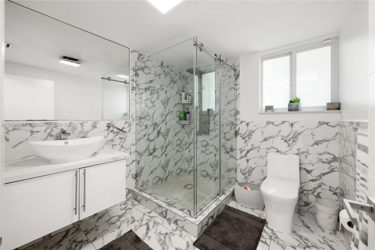 12599 NE 2nd Ave, North Miami, FL 33161 Photo