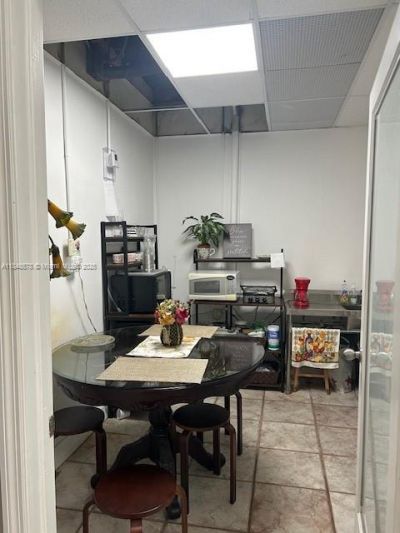 5601 Collins Ave, Miami Beach, FL 33140 Photo