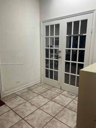 5601 Collins Ave, Miami Beach, FL 33140 Photo